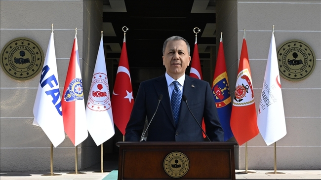 АА: 234 високопоставени членове на организирани престъпни групи са арестувани при международна операция, каза турският вътрешен министър