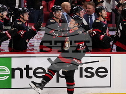 Blackhawks Senators Hockey