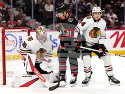 Blackhawks Senators Hockey