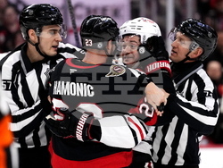 Blackhawks Senators Hockey