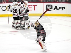 Blackhawks Senators Hockey