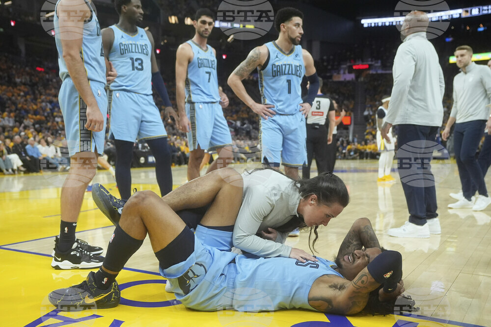 Grizzlies Warriors Basketball