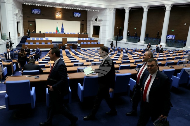 В декларация по повод 100-годишнината от атентата в църквата "Света Неделя" от ГЕРБ-СДС посочват, че все още няма извинение от наследниците на българските комунисти