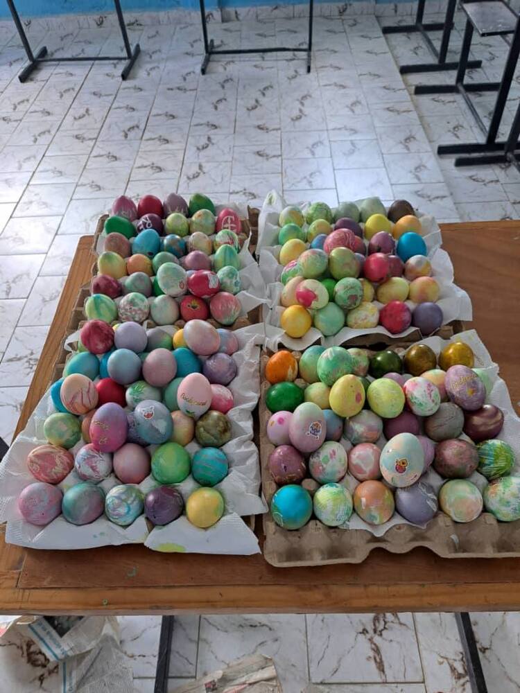 Кръжок по боядисване на великденски яйца се състоя в Националната академия за изящни изкуства „Сан Алехандро“ в Хавана