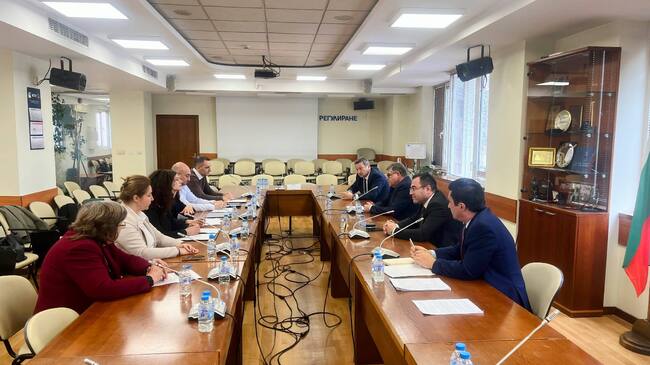 Актуални въпроси за функционирането на пазара на природен газ в България бяха обсъдени на работна среща в КЕВР