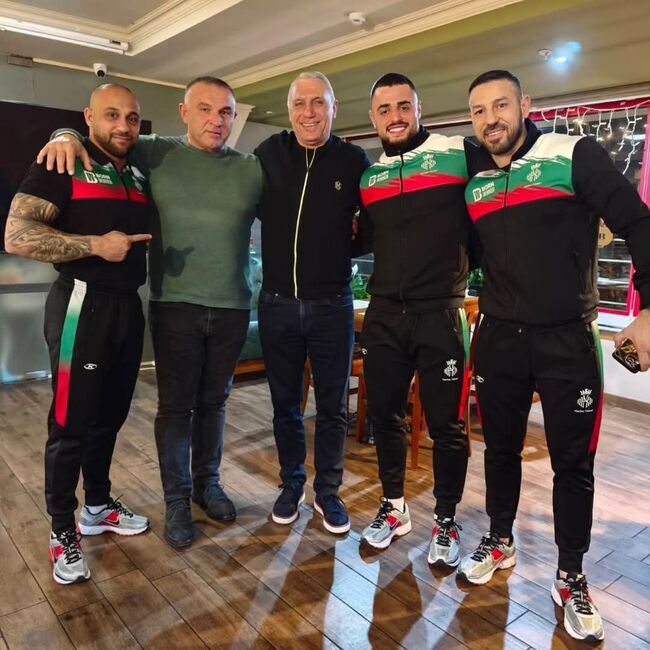 Христо Стоичков към Карлос Насар: За мен е чест да те нарека мой приятел