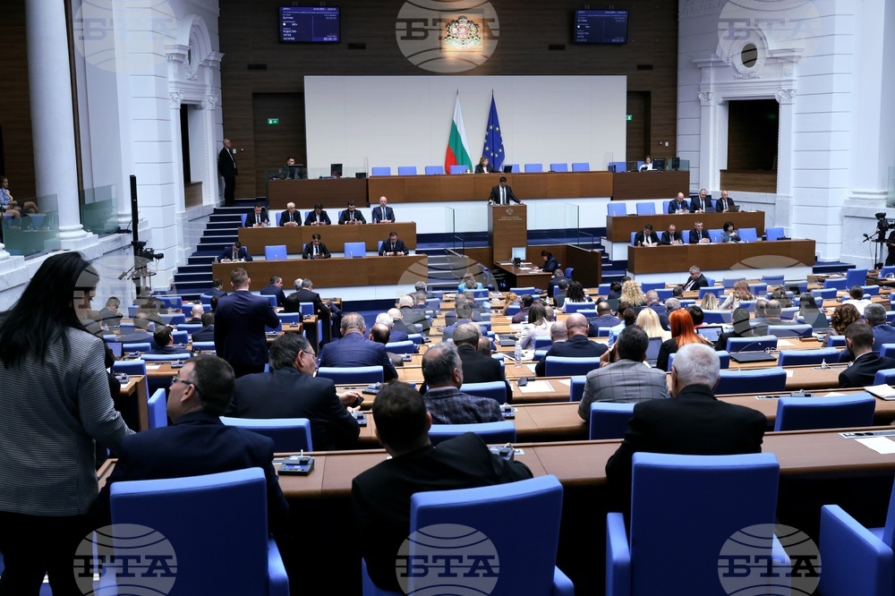 Парламентът ще гласува втория вот на недоверие днес в 14:30 часа 