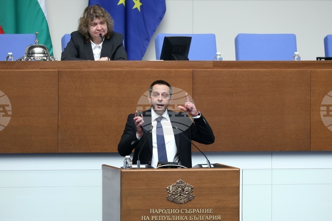 Гласуването по втория вот на недоверие към кабинета "Желязков" ще бъде утре в 14:30 часа