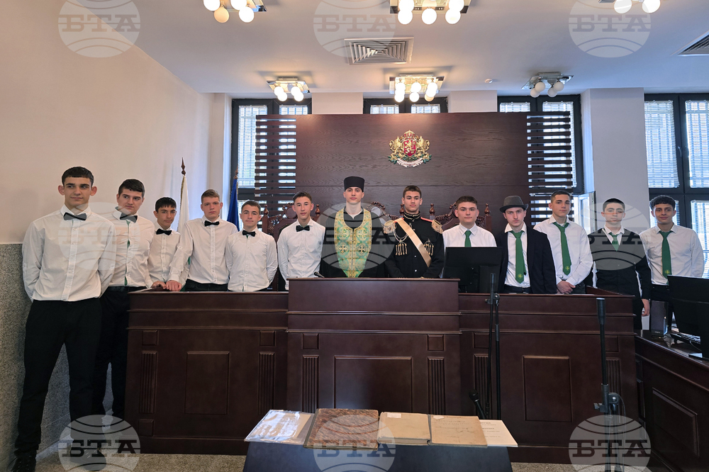 Във Видин ученици пресъздадоха събитията около приемането на Търновската конституция