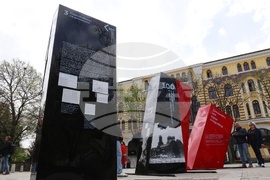 „Отломки от един следобед“ - изложба - арт инсталация