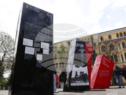 „Отломки от един следобед“ - изложба - арт инсталация