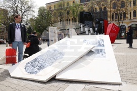 „Отломки от един следобед“ - изложба - арт инсталация