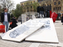 „Отломки от един следобед“ - изложба - арт инсталация