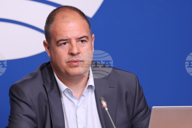 Гаранцията на стоките, които са купени онлайн, започва да тече от датата на доставката, каза експерт от Комисията за защита на потребителите 