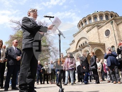 „Отломки от един следобед“ - изложба - арт инсталация