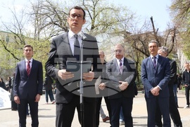 „Отломки от един следобед“ - изложба - арт инсталация