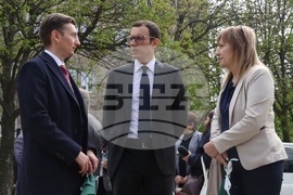 „Отломки от един следобед“ - изложба - арт инсталация