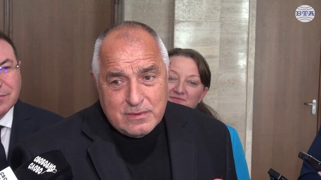 Пратих на Росен Желязков оферта за строежа на фабрика за барут, съвместно с „Райнметал“, каза Бойко Борисов