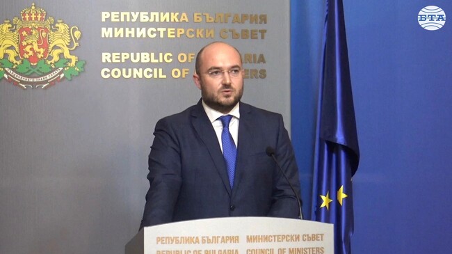 Предвиждаме изключително сериозно затягане на режима на арбитражните съдилища в България, обяви правосъдният министър Георги Георгиев