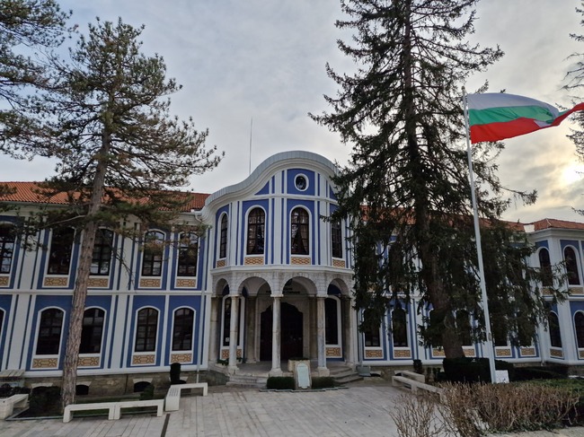 С открити уроци за Търновската конституция във Велико Търново бяха отбелязани 146 години от приемането й