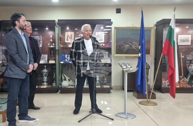 Легендарният боксьор Георги Костадинов на представянето на книгата, посветена на живота му: "Нямаш ли дух, няма да има и успехи"