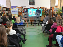 Монтана - Марин Трошанов - среща с читатели и  ученици