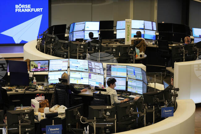 Водещите европейски борси предимно с понижения на индексите в сутрешната търговия
