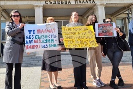 Варна - протест срещу насилието над животни