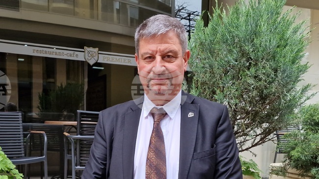 Синдикатът „Образование“ направи национално проучване, свързано с промени в образователната политика на МОН за езиковото обучение в училище