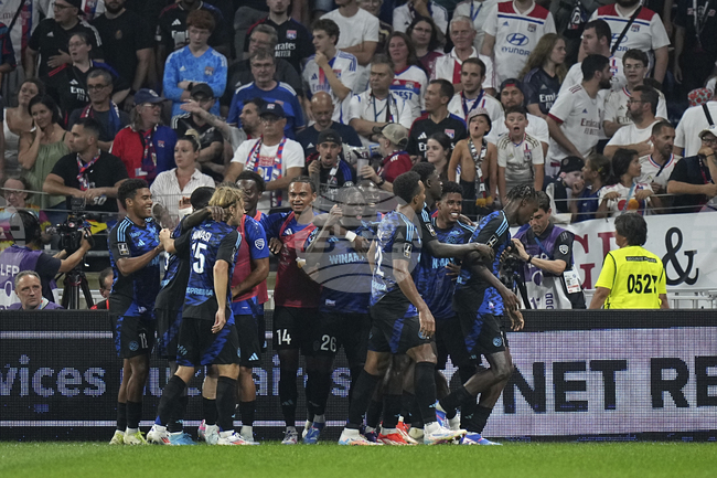 Пари Сен Жермен отстъпи пред Страсбург за втора поредна загуба във френската Лига 1