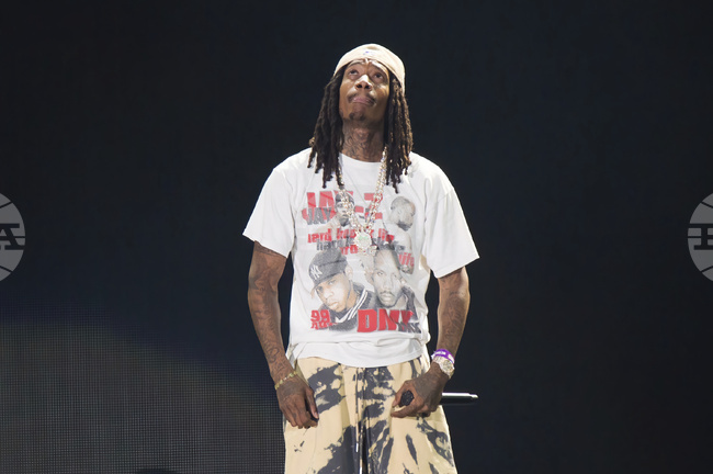 Рапърът Уиз Калифа се завръща с нов албум