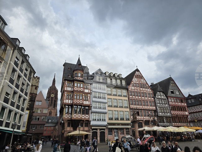 Институтът "Ифо" повишава прогнозата си за икономическия растеж на Германия