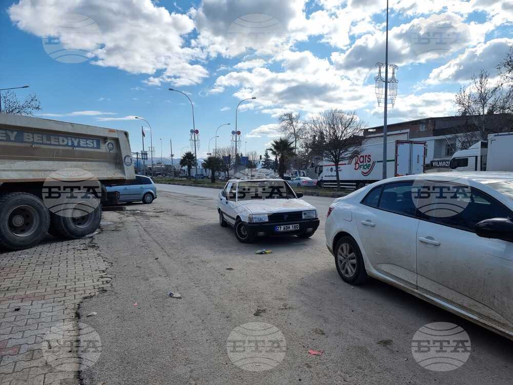 Турция - Нурдагъ - земетресение - разрушения 