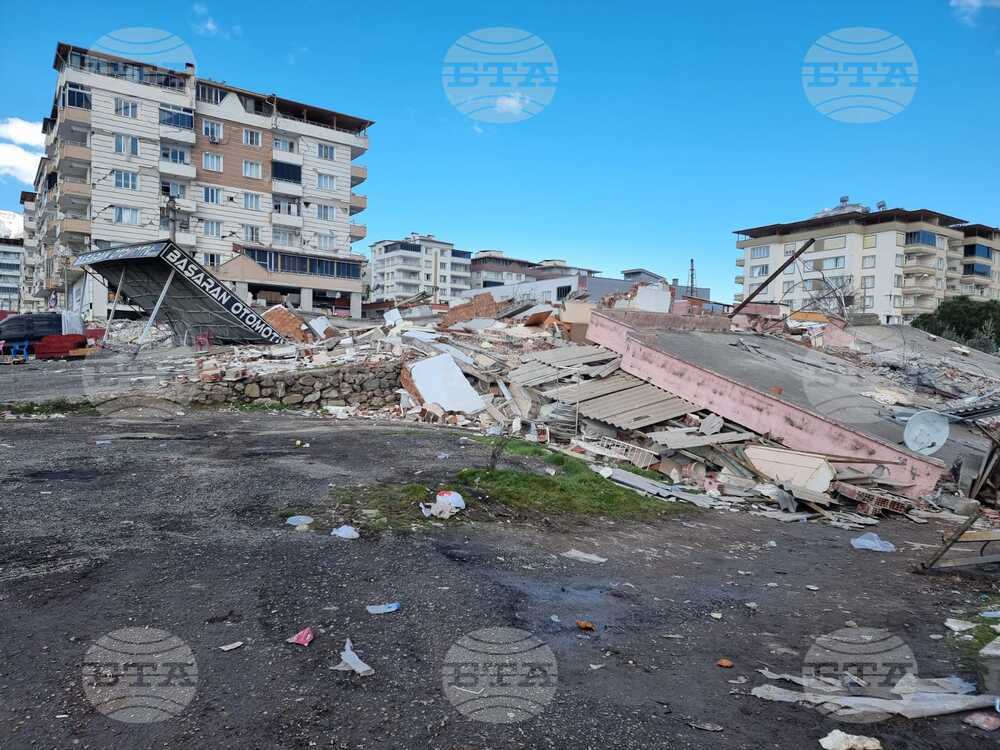 Турция - Нурдагъ - земетресение - разрушения 