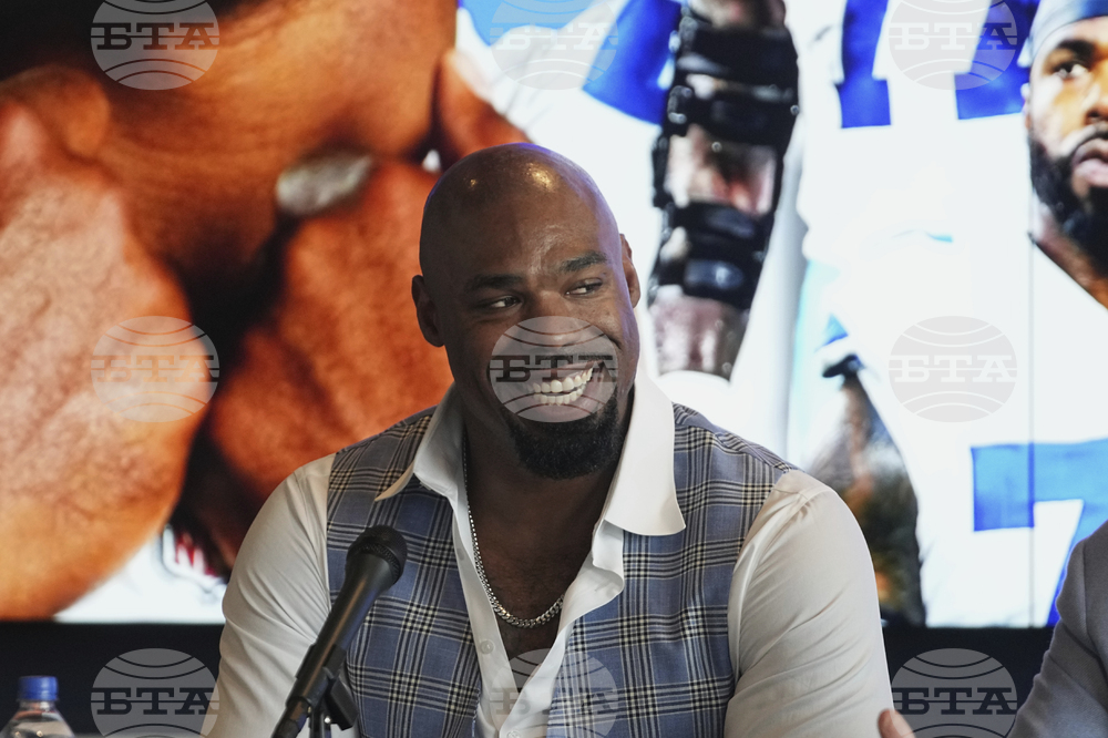 Cowboys Smith Retirement Football