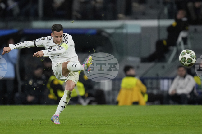 Защитникът на Реал Мадрид Лукас Васкес е с контузия след дербито с Барселона