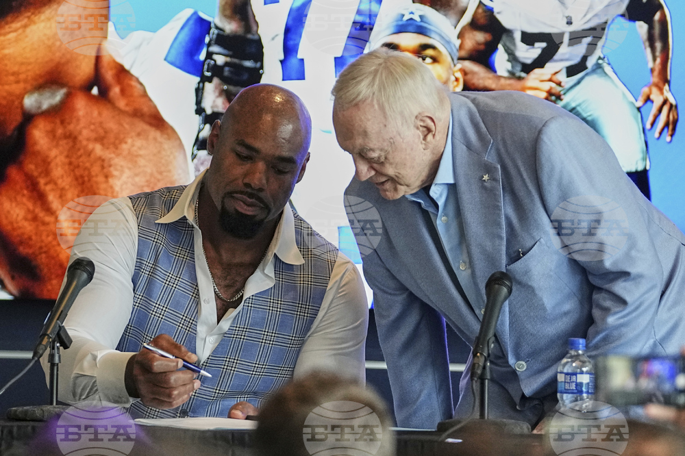 Cowboys Smith Retirement Football