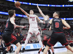 Heat Bulls Basketball