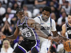 Mavericks Kings Basketball