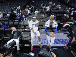 Mavericks Kings Basketball