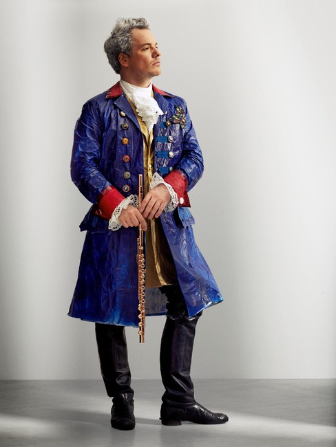 Еманюел Паю, солист и първа флейта на Берлинската филхармония, свири тази вечер в зала „България“