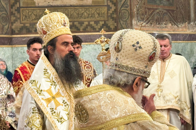 Патриарх Даниил отслужва света Василиева литургия в катедралата "Св. Александър Невски"