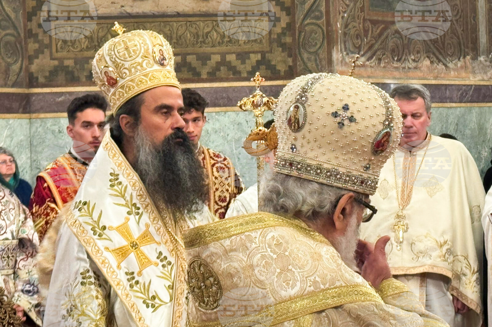 Патриаршеска катедрала „Св. Александър Невски“ - Велики четвъртък - освещаване на миро