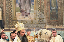 Патриаршеска катедрала „Св. Александър Невски“ - Велики четвъртък - освещаване на миро