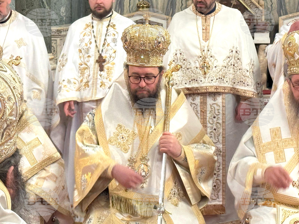 Патриаршеска катедрала „Св. Александър Невски“ - Велики четвъртък - освещаване на миро