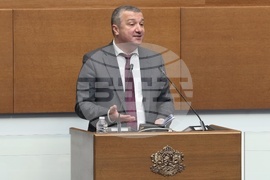 Народно събрание - заседание - вот на недоверие - Драгомир Стойнев