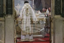 Патриаршеска катедрала „Св. Александър Невски“ - Велики четвъртък - освещаване на миро