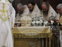 Патриаршеска катедрала „Св. Александър Невски“ - Велики четвъртък - освещаване на миро