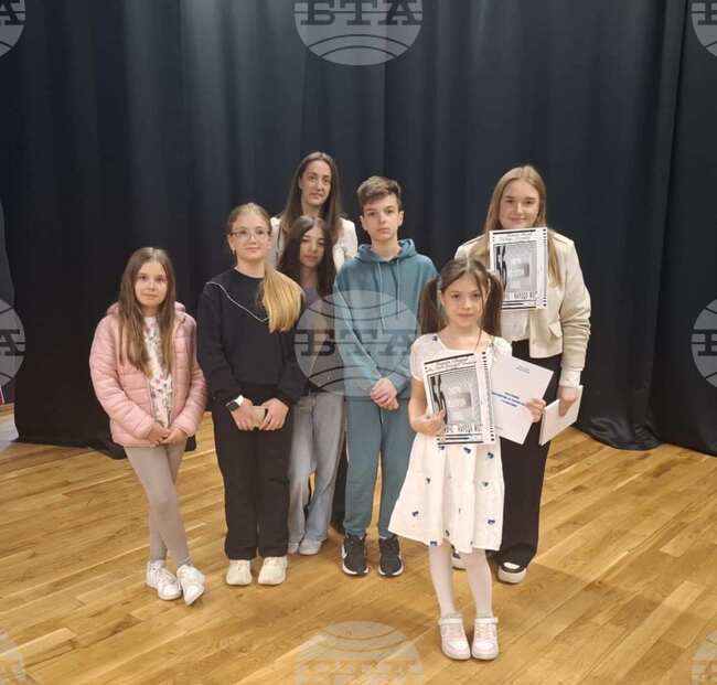 Ученици от Босилеград са сред наградените на окръжно състезание за декламатори в Сурдулица, Сърбия