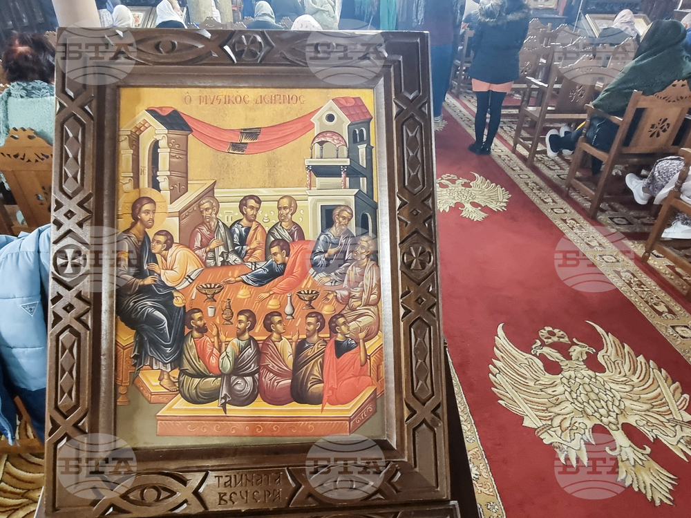 Сливен - Велики четвъртък - литургия